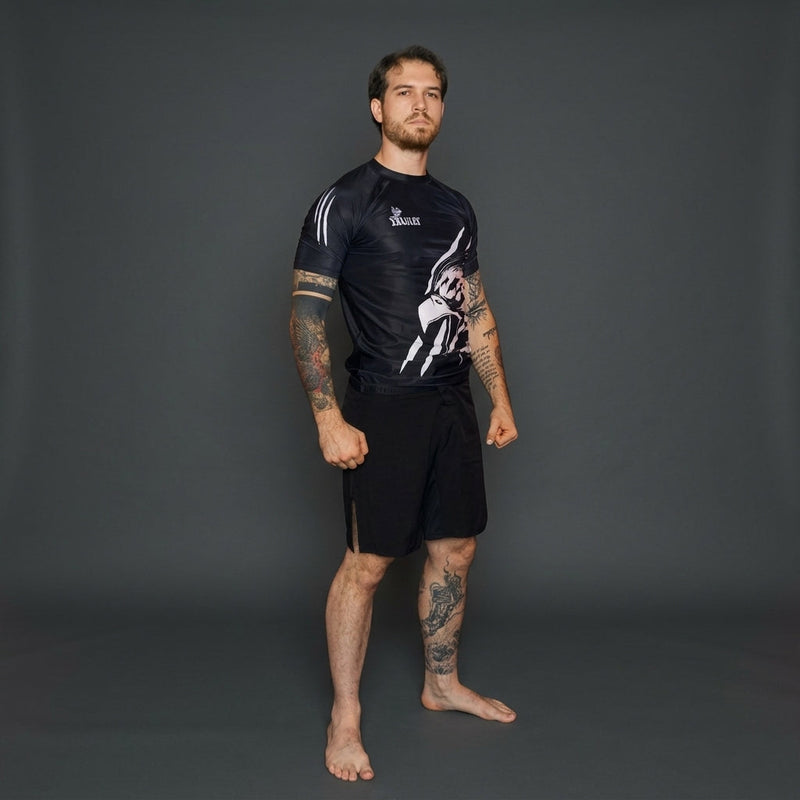 Rashguard: cos'è e come sceglierla per MMA, boxe e kickboxing