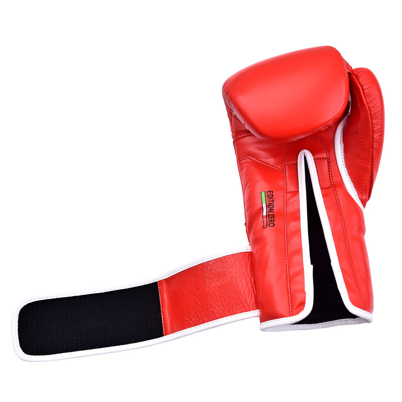 Dettaglio  guantoni da boxe rossi Erkules