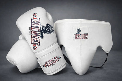 Professionelles Kampfset – Boxhandschuhe Edition Zero & Tiefschutz – Weiß aus echtem Leder